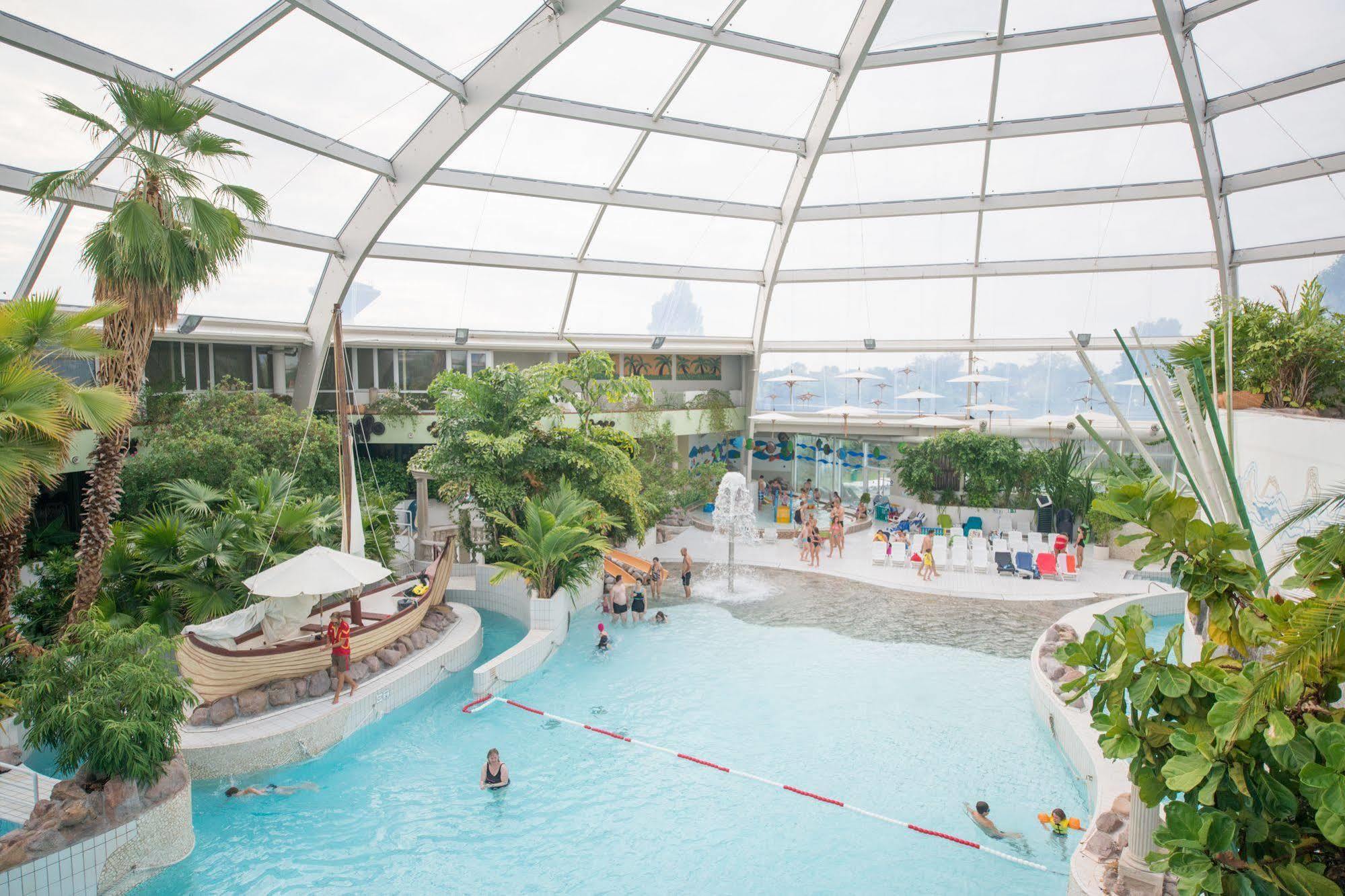 Sunparks Oostduinkerke - Plopsaland Hotel Exterior photo